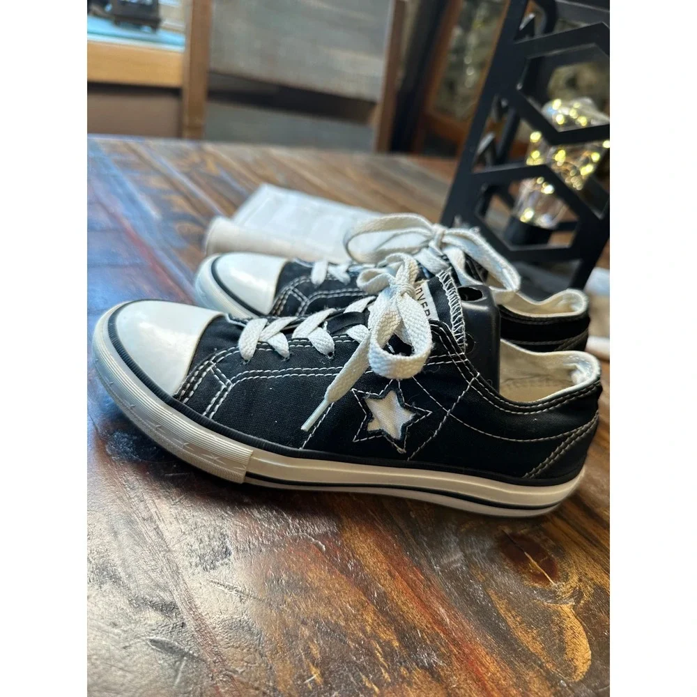 Converse One Star Black White Canvas Low Top Sneakers Junior Size 3 Skateboarder